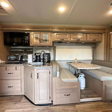 Private Cozy R/V , For Your Enjoyment Tamiami Екстер'єр фото