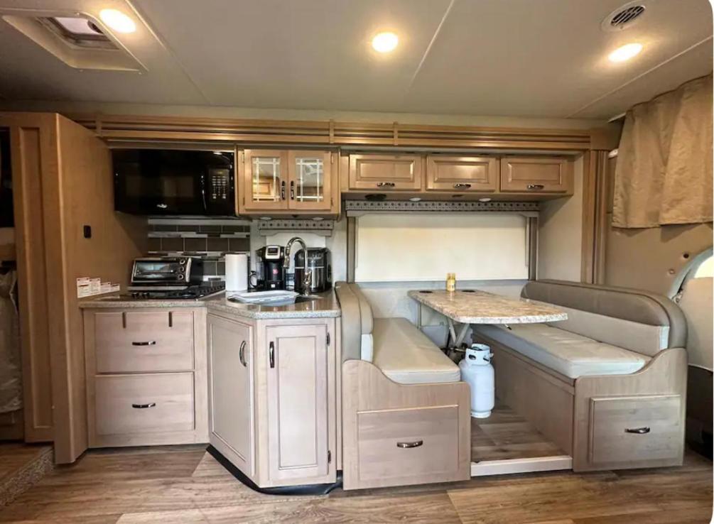 Private Cozy R/V , For Your Enjoyment Tamiami Екстер'єр фото