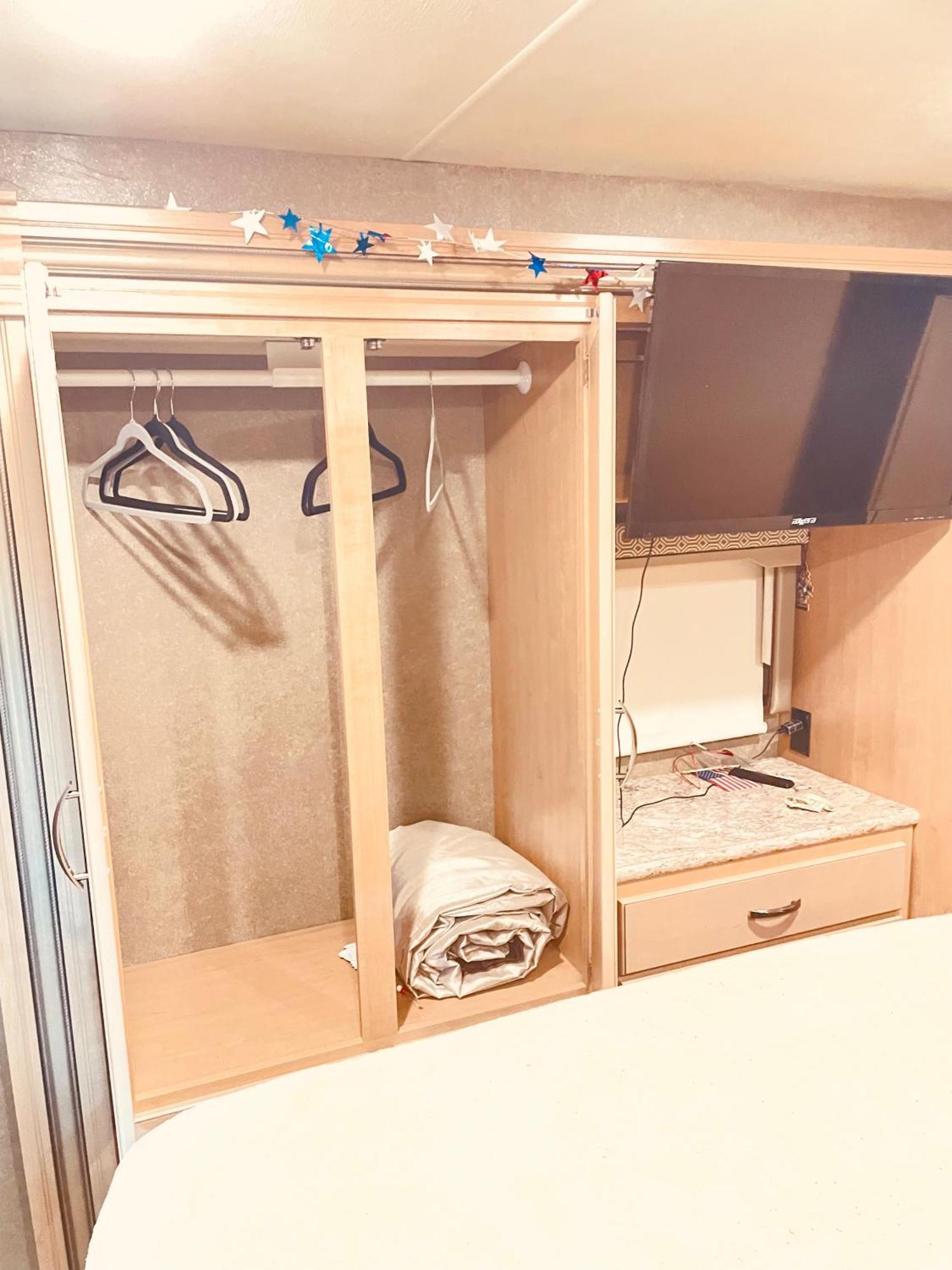 Private Cozy R/V , For Your Enjoyment Tamiami Екстер'єр фото